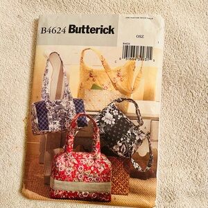Butterick 4624 pattern Women's Multi-Color Tote Bags